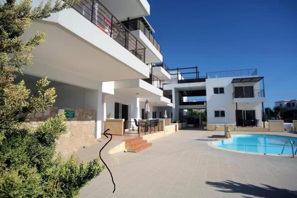 Dahan Sirena Lighthouse Luxury Apartment Paphos Exterior photo